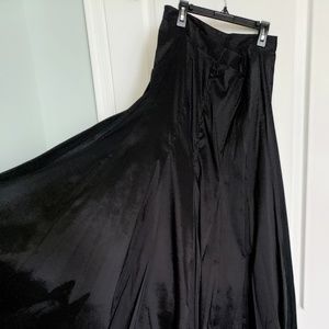 Long flowy black tafetta skirt